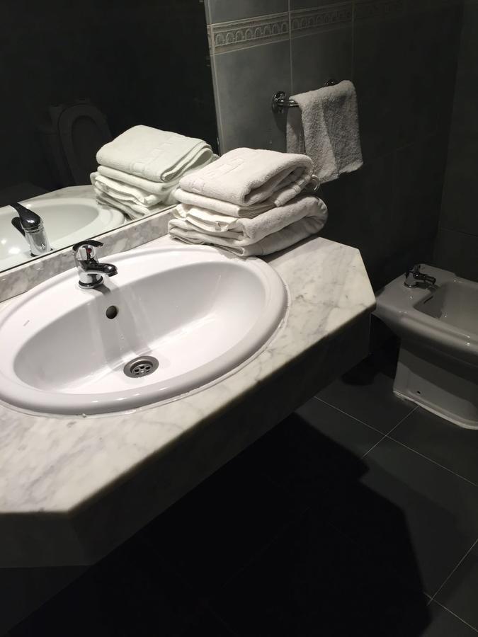 Hotel Lisboa Castrillo de la Guarena ภายนอก รูปภาพ